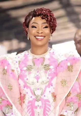 Pastor Yemisi Kudehinbu